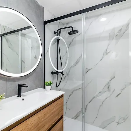 Modern Close To The City Center And Alhambra *
